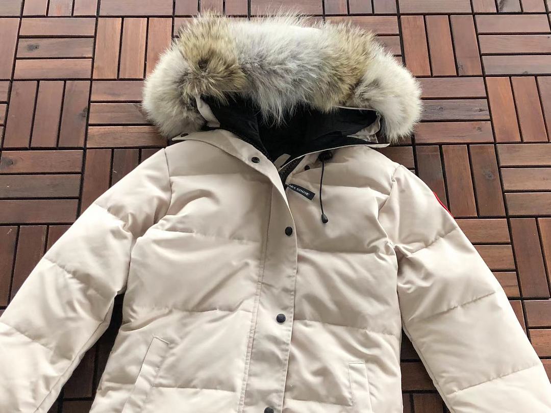 C🔥N🔥🔥A G🔥🔥🔥E WOMAN DOWN JACKET