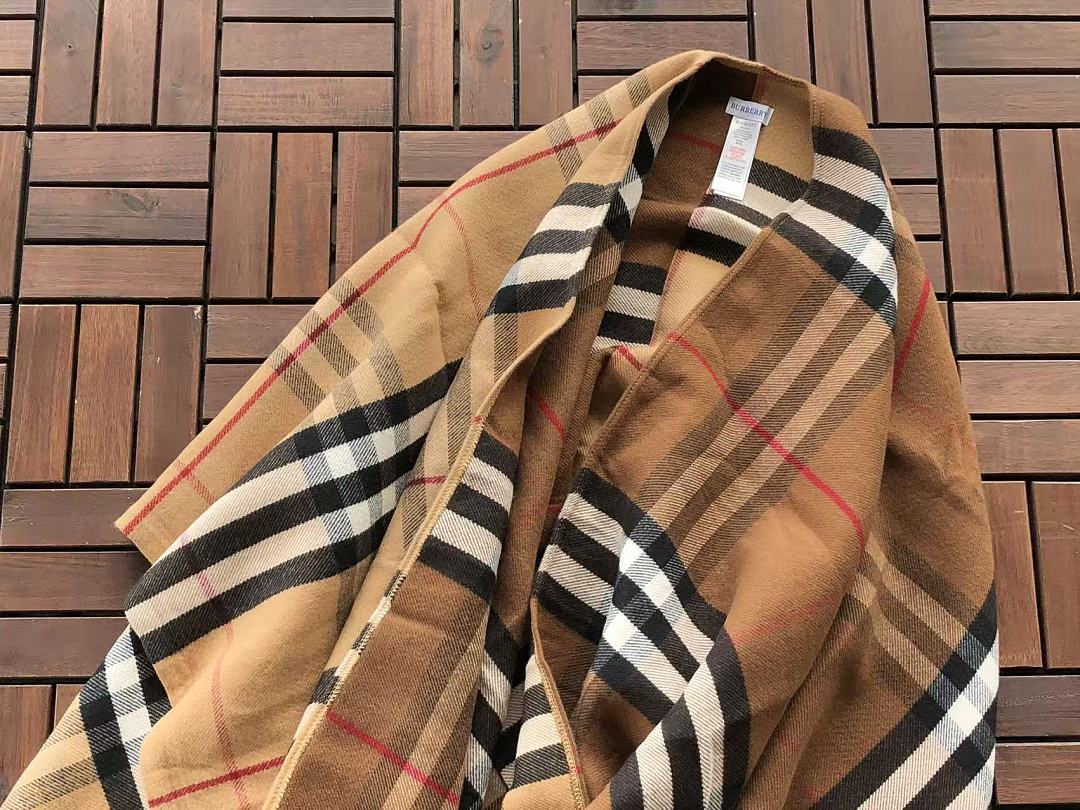 B🔥RB🔥RRY SCARF
