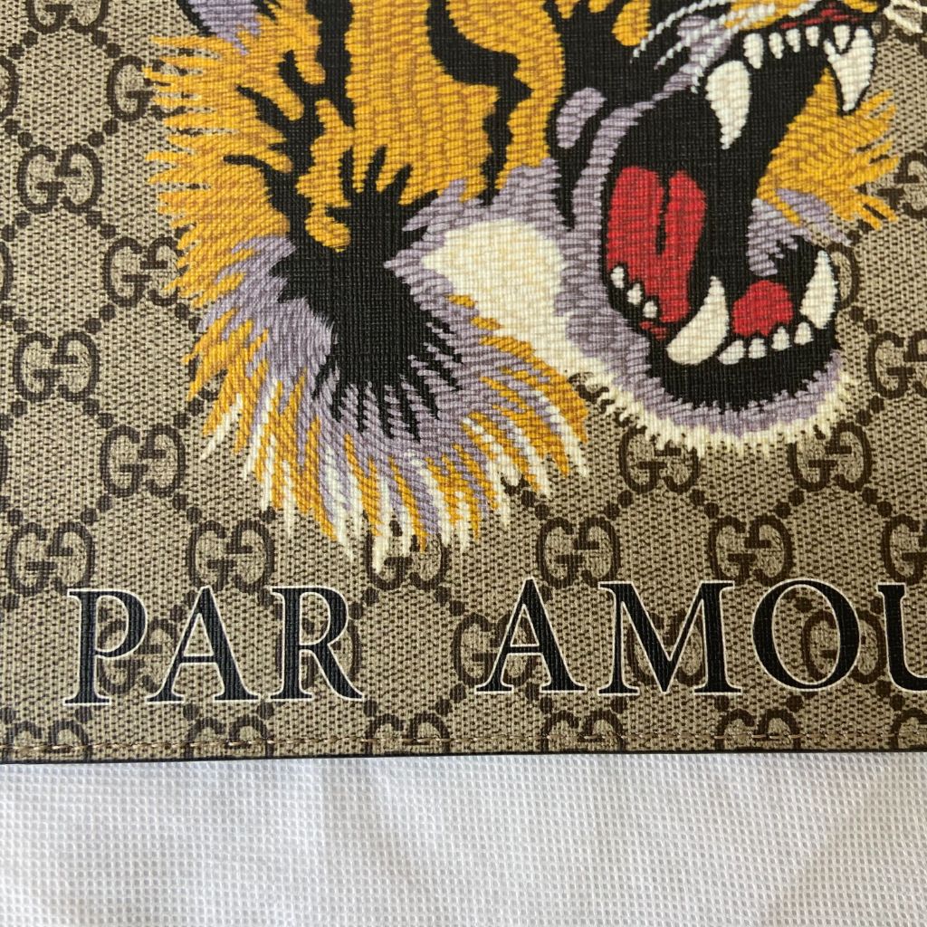 Gucci