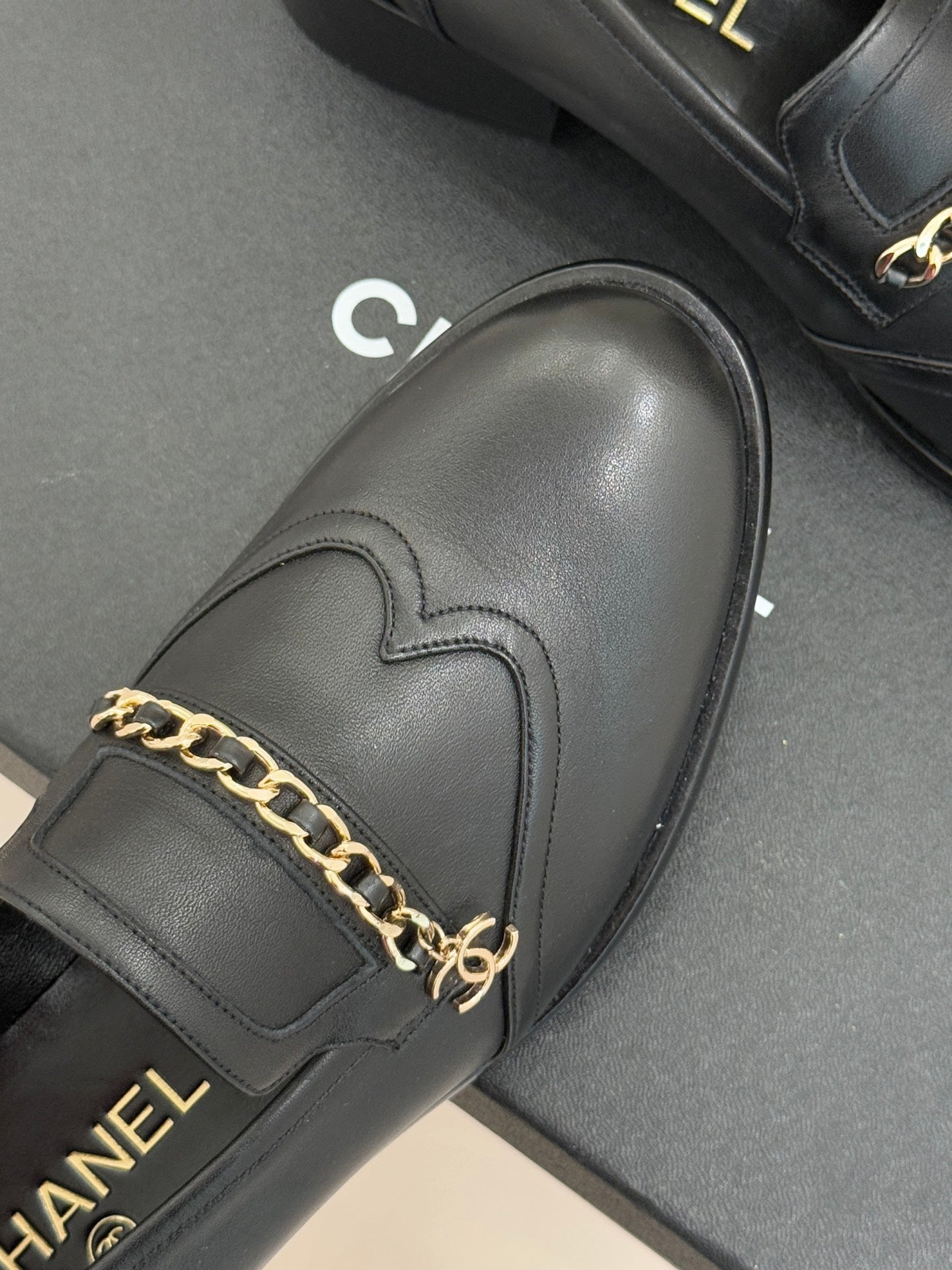 CHANEL