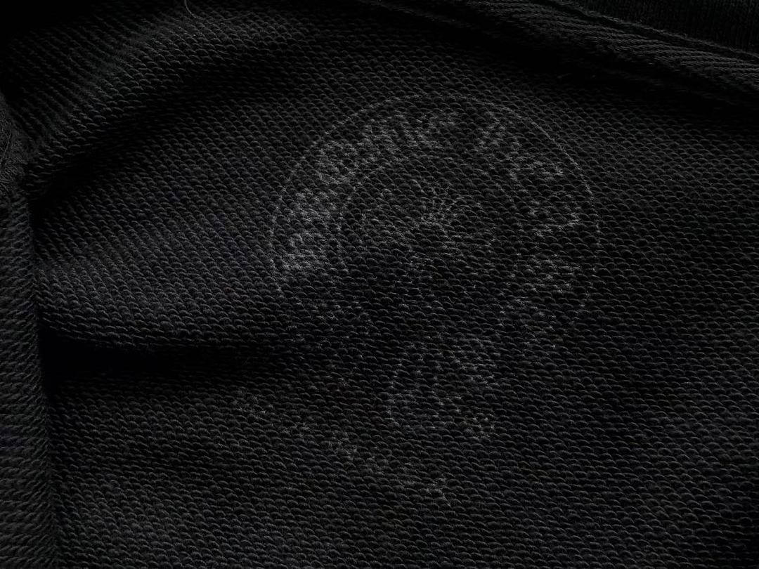 CH🔥OM🔥 HE🔥RTS HOODIE