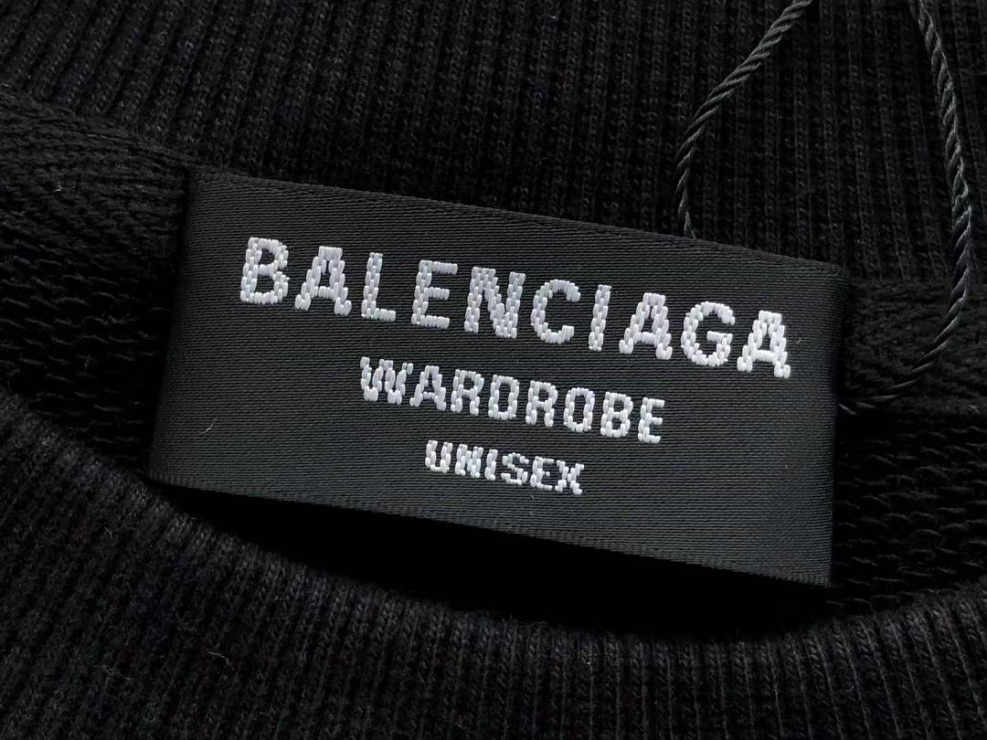 B🔥L🔥🔥🔥IA🔥A SWEATER