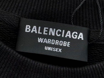 B🔥L🔥🔥🔥IA🔥A SWEATER