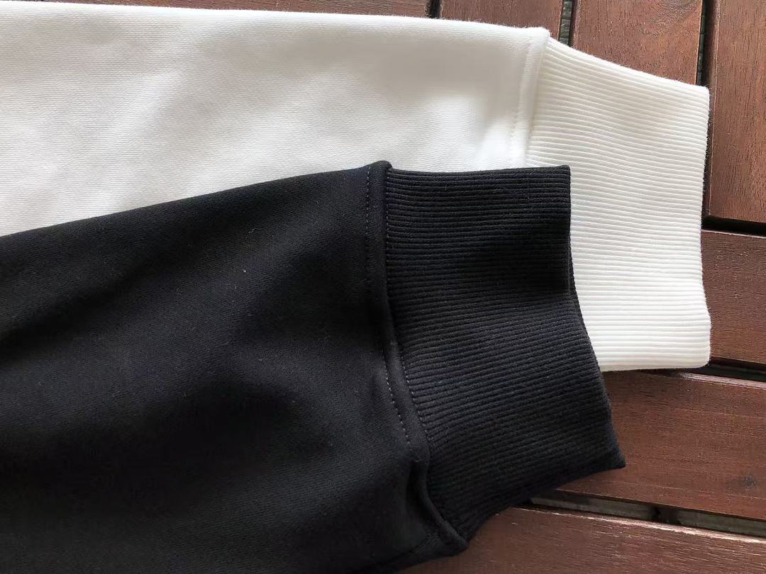 KARL LAGERFELD SWEATER