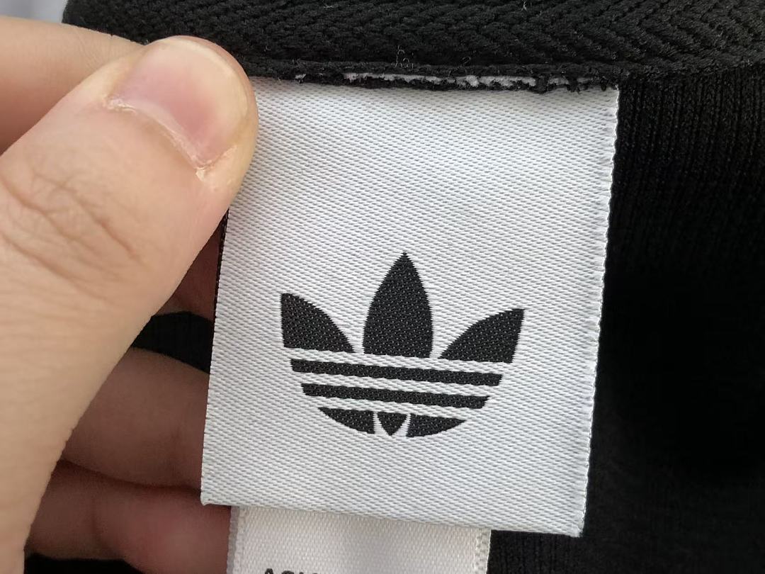 🔥DI🔥AS SWEATER
