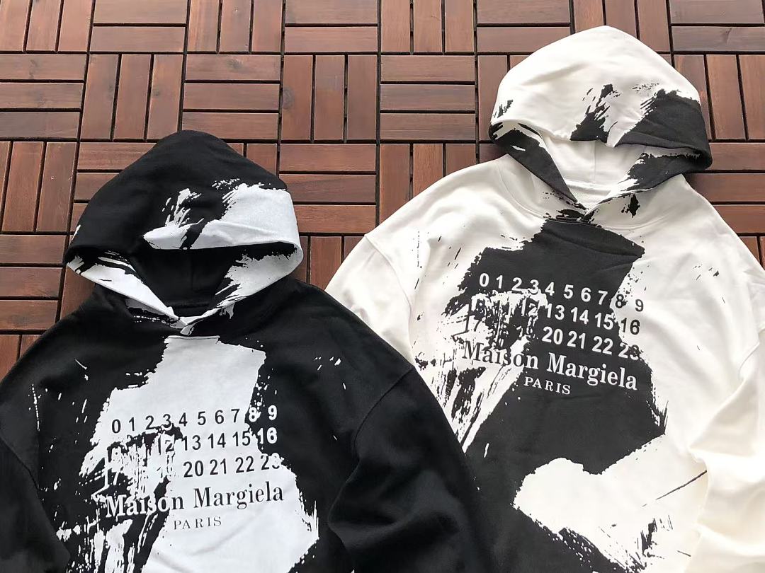 M🔥IS🔥N M🔥R🔥IE🔥A HOODIE