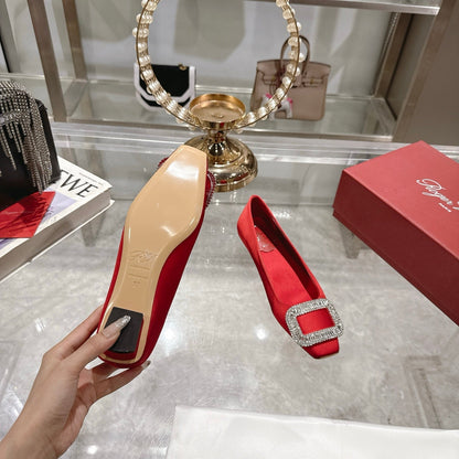 Bell Viv 25 Pumps Red Imported Silk 300732
