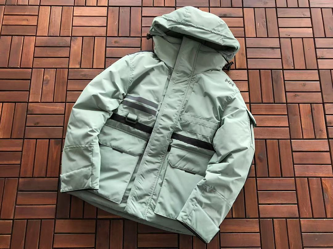 HELLY HANSEN DOWN JACKET