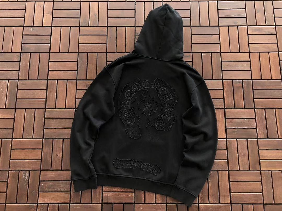 CH🔥OM🔥 HE🔥RTS HOODIE