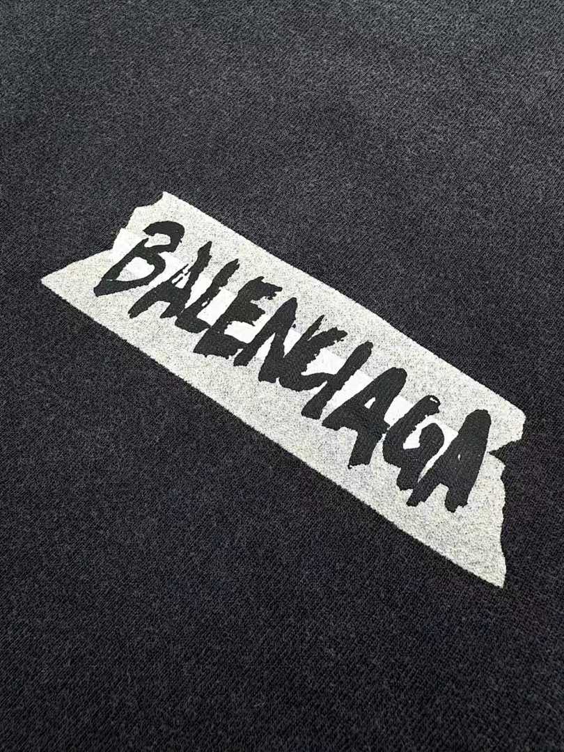 CAMISETA BALENÇIAGA - 02