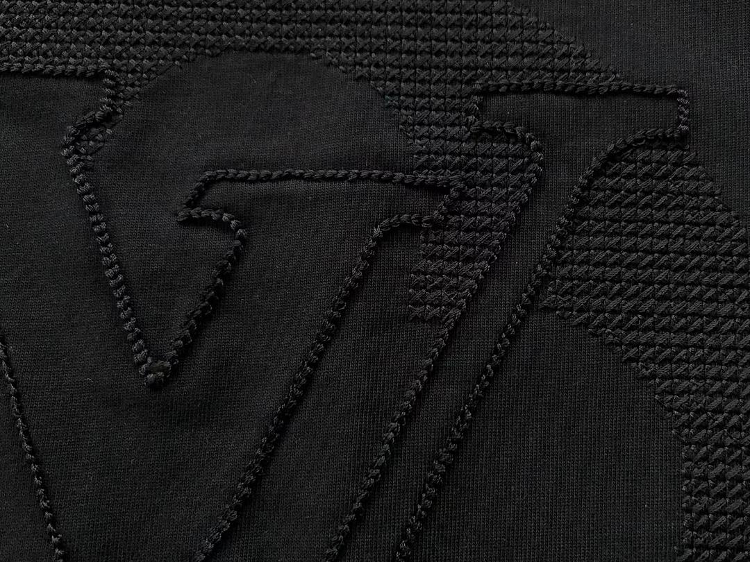 L🔥T-SHIRT