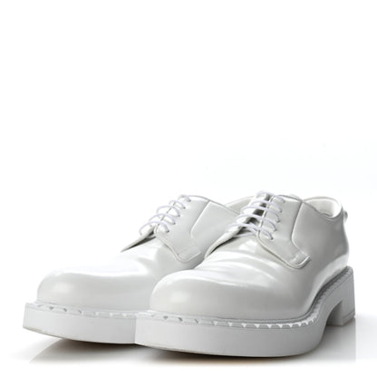 Spazzolato Calzature Donna Triangle Logo 50mm Derby Loafers 38.5 White 38.5 White