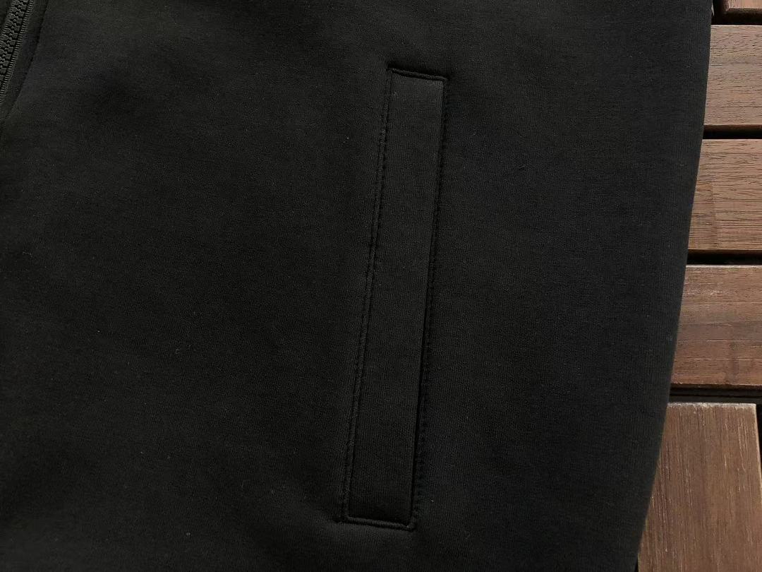 TOP￥~215 PANTS ￥~185 B🔥RB🔥RRY SWEATER TROUSERS