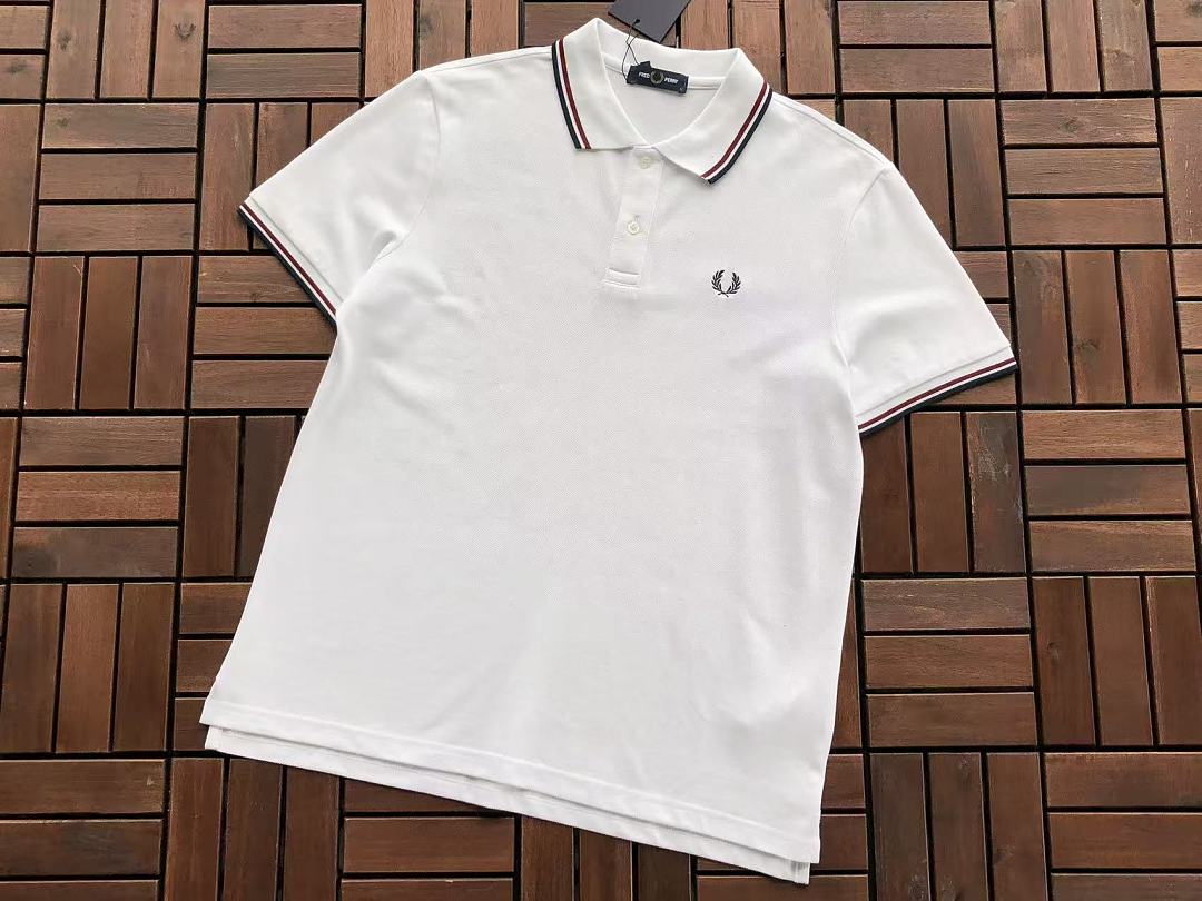 FRED PERRY T-SHIRT