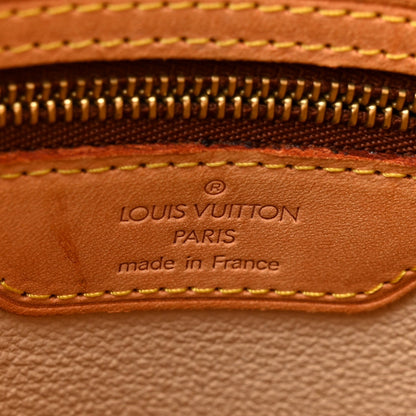 Monogram Petit Bucket 23