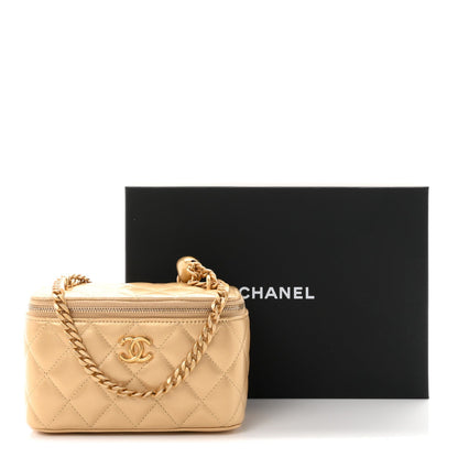 Metallic Lambskin Quilted Sweetheart Vanity Case Gold