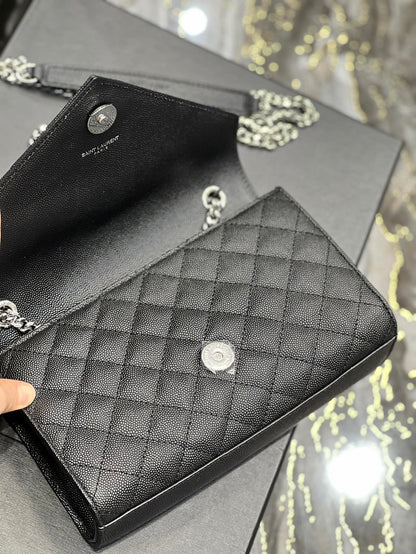 Saint Laurent