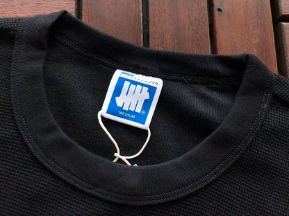UNDEFEATED LONG-SLEEVE