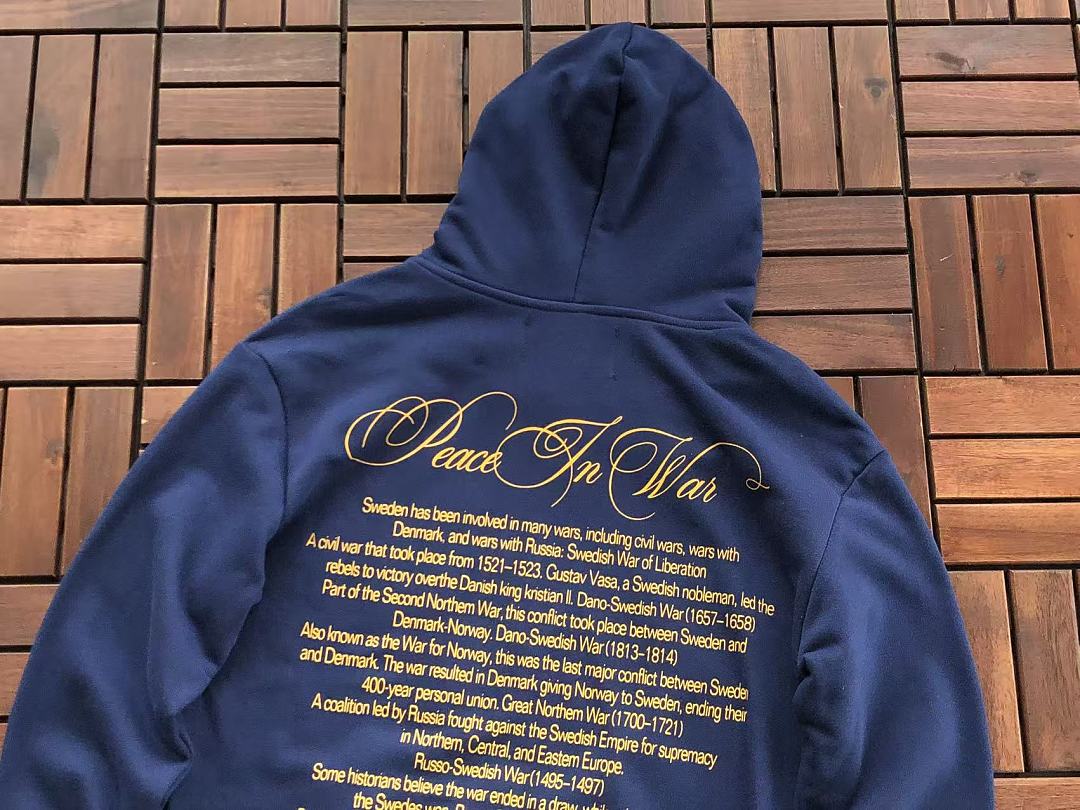 VINTAGE HOODIE