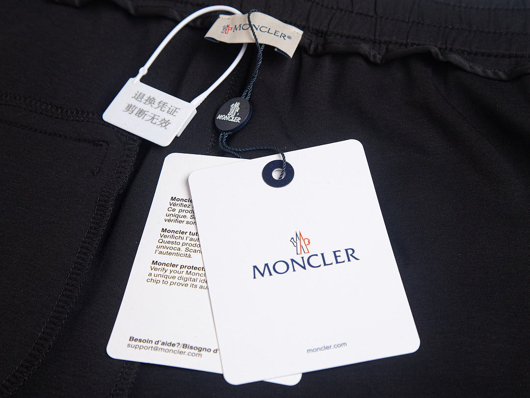 PANTALON CORTO MONCL£R