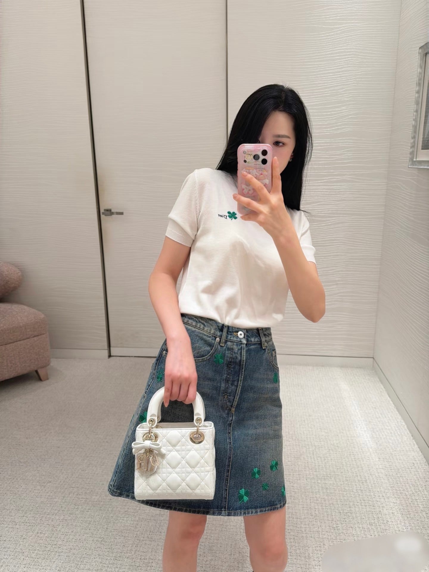 DIOR