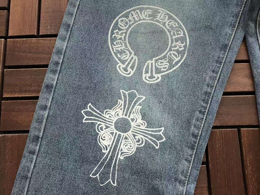CH🔥OM🔥 HE🔥RTS JEANS