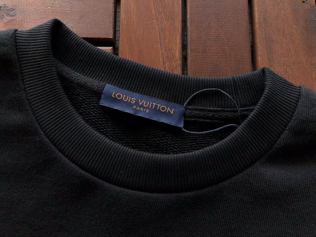 L🔥SWEATER