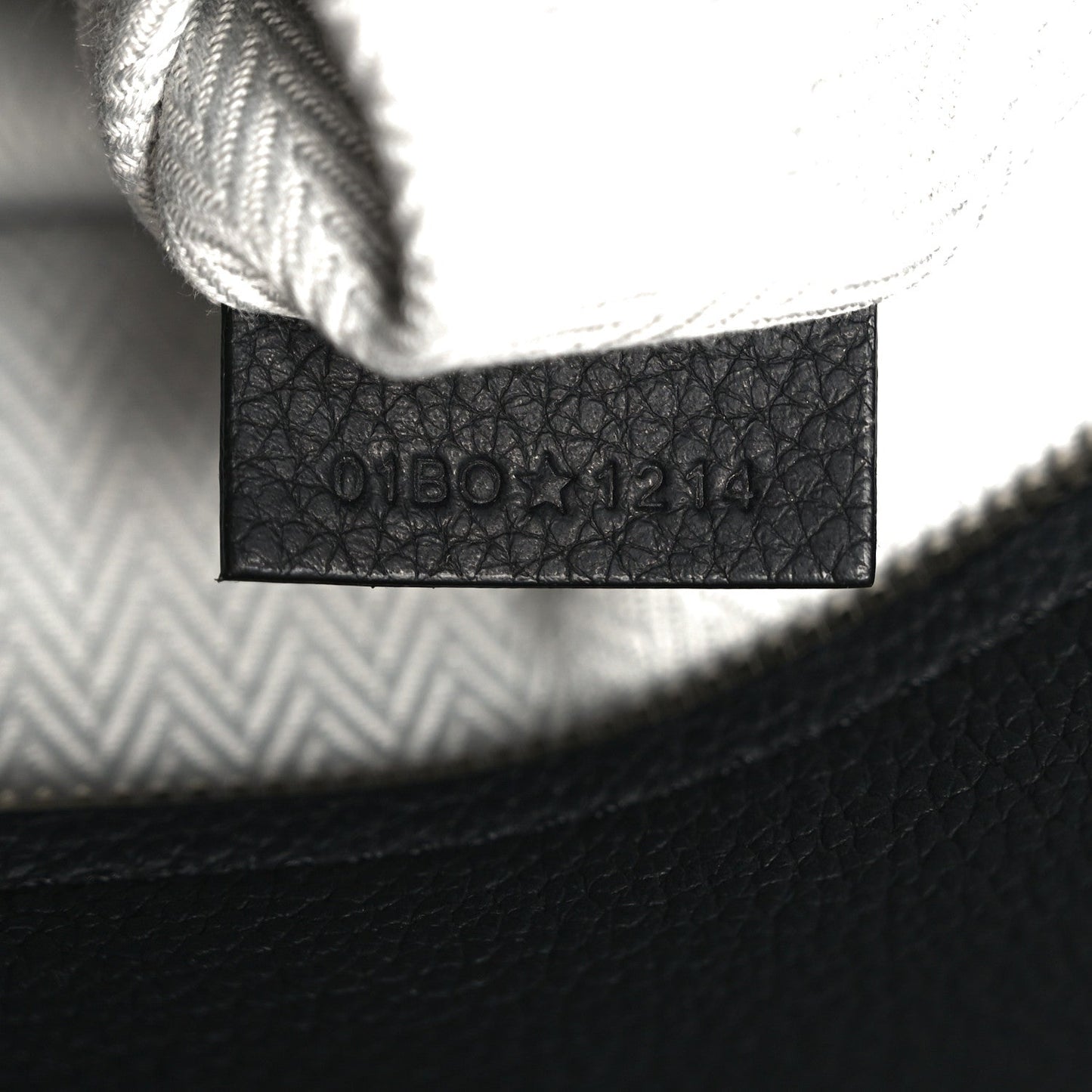 DIOR