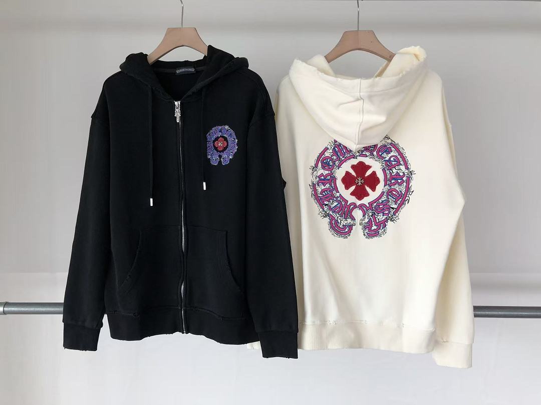 CH🔥OM🔥 HE🔥RTS HOODIE