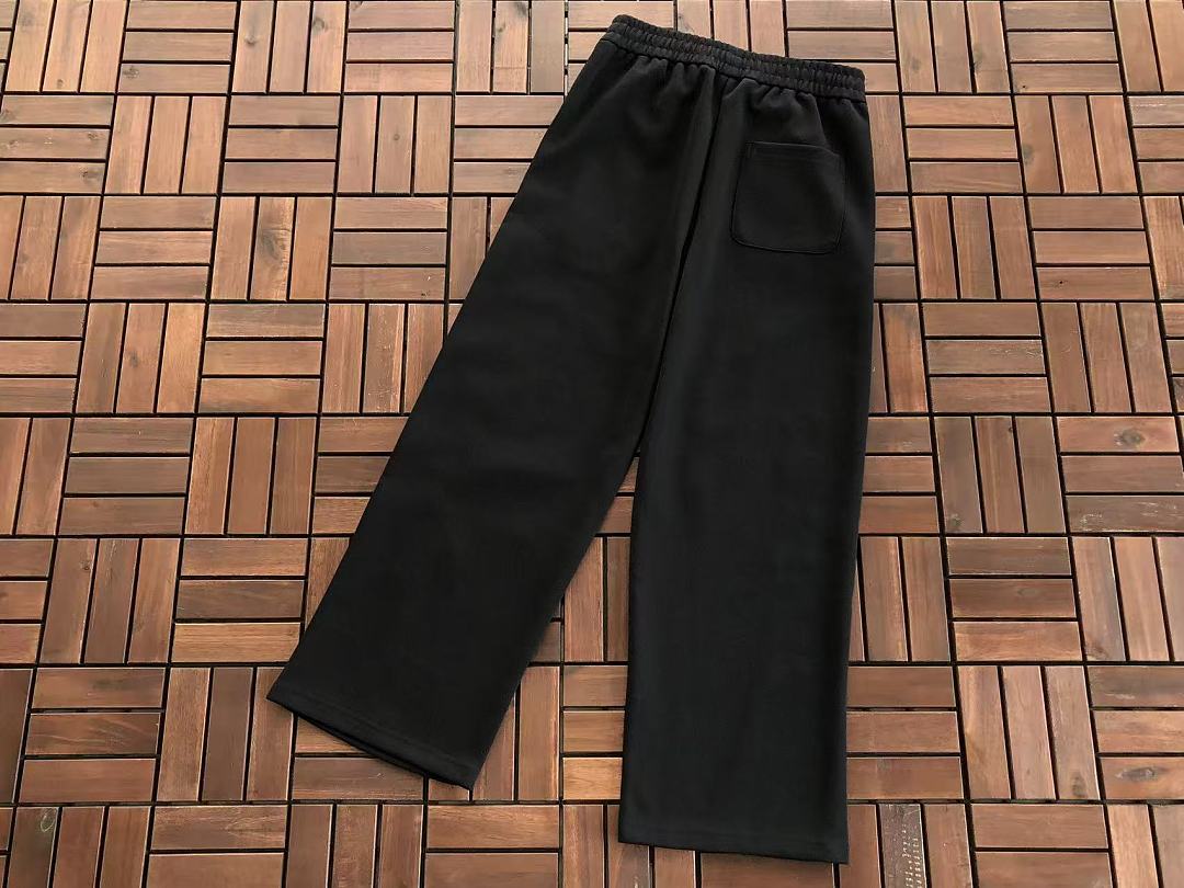 CH🔥OM🔥 HE🔥RTS TROUSERS