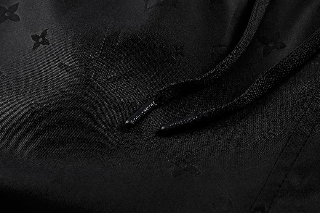 PANTALONES CORTOS LV
