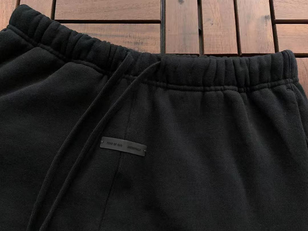 TOP ￥ 195 PANTS ￥ 169 FOG HOODIE TROUSERS FLEECE