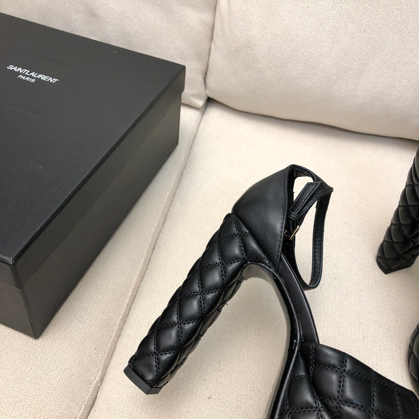 Saint Laurent