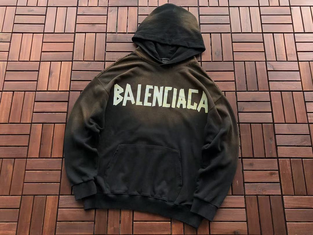 B🔥L🔥🔥🔥IA🔥A HOODIE