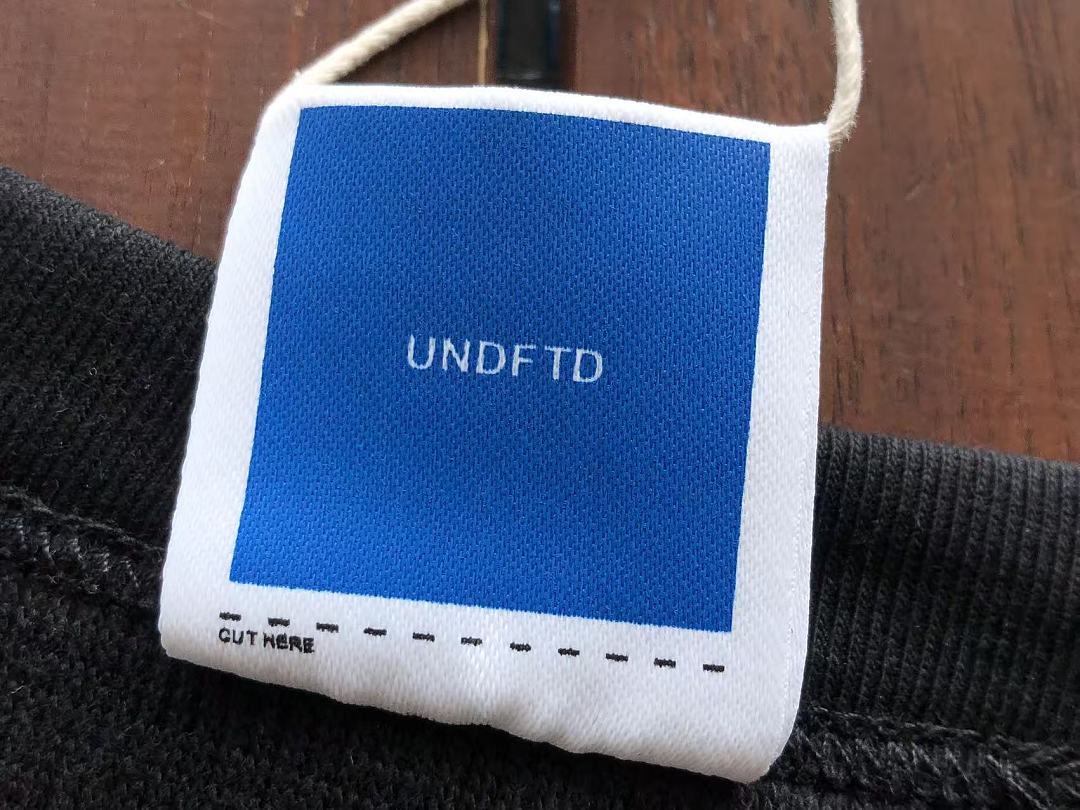 UNDEFEATED LONG-SLEEVE