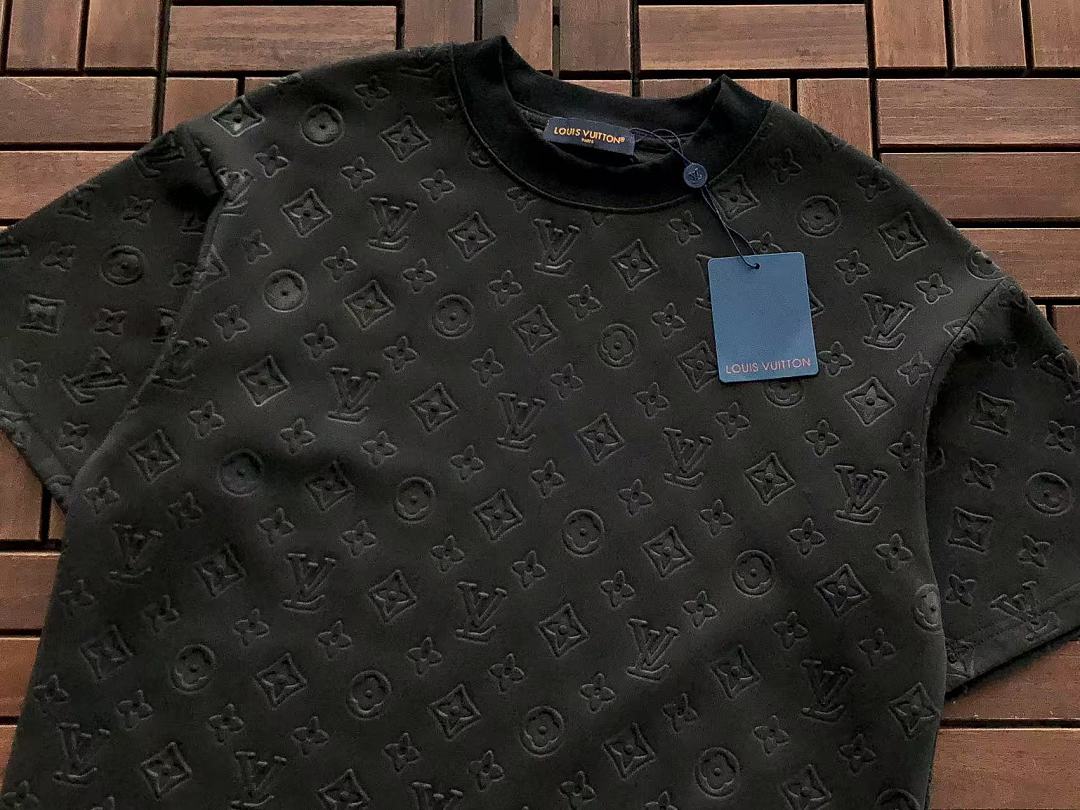 L🔥T-SHIRT