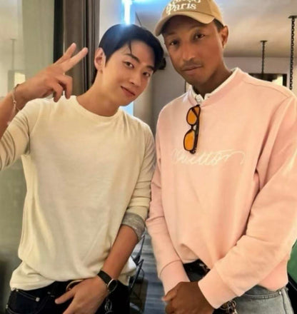 L🔥SWEATER