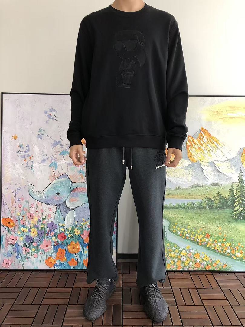 KARL LAGERFELD SWEATER