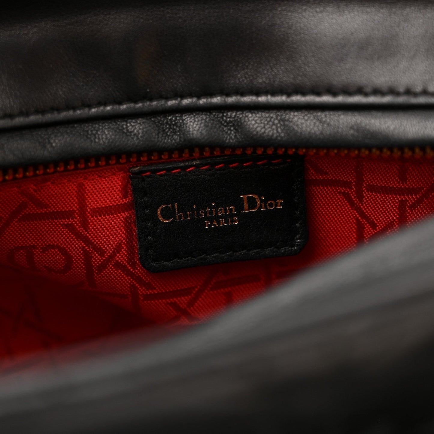 DIOR