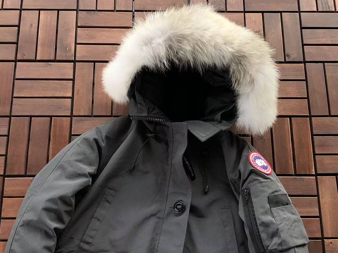 C🔥N🔥🔥A G🔥🔥🔥E DOWN JACKET