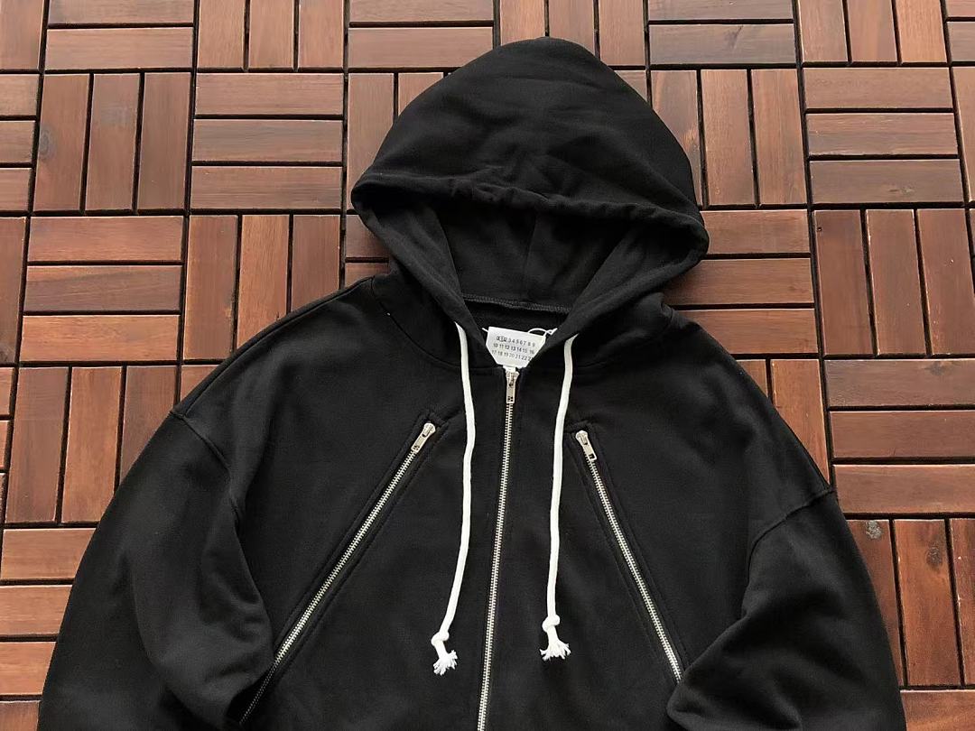 M🔥IS🔥N M🔥R🔥IE🔥A HOODIE