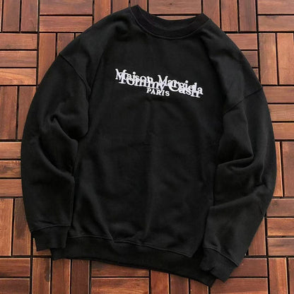 M🔥IS🔥N M🔥R🔥IE🔥A & TOMMY CASH SWEATER
