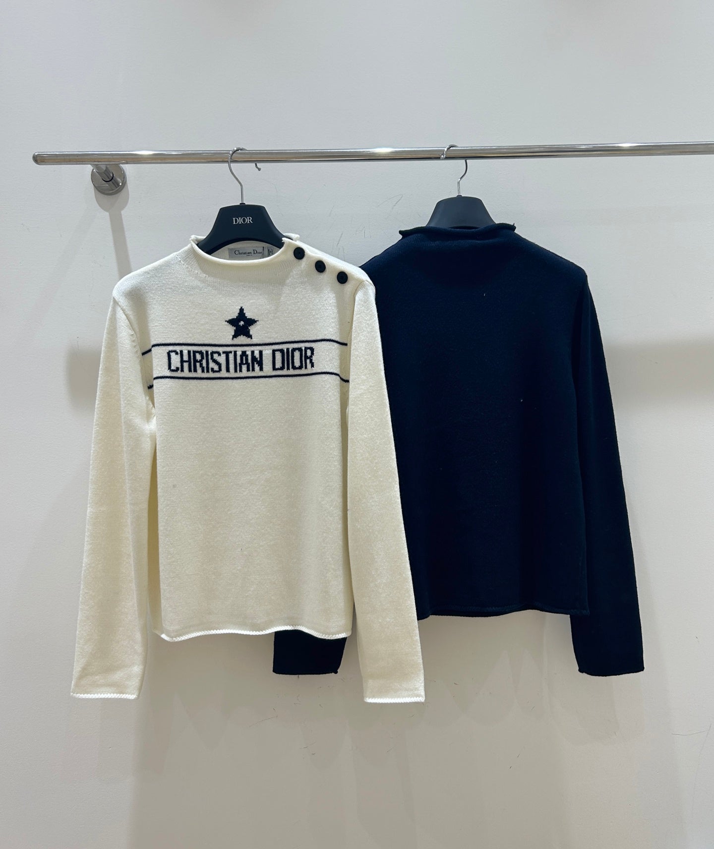 DIOR