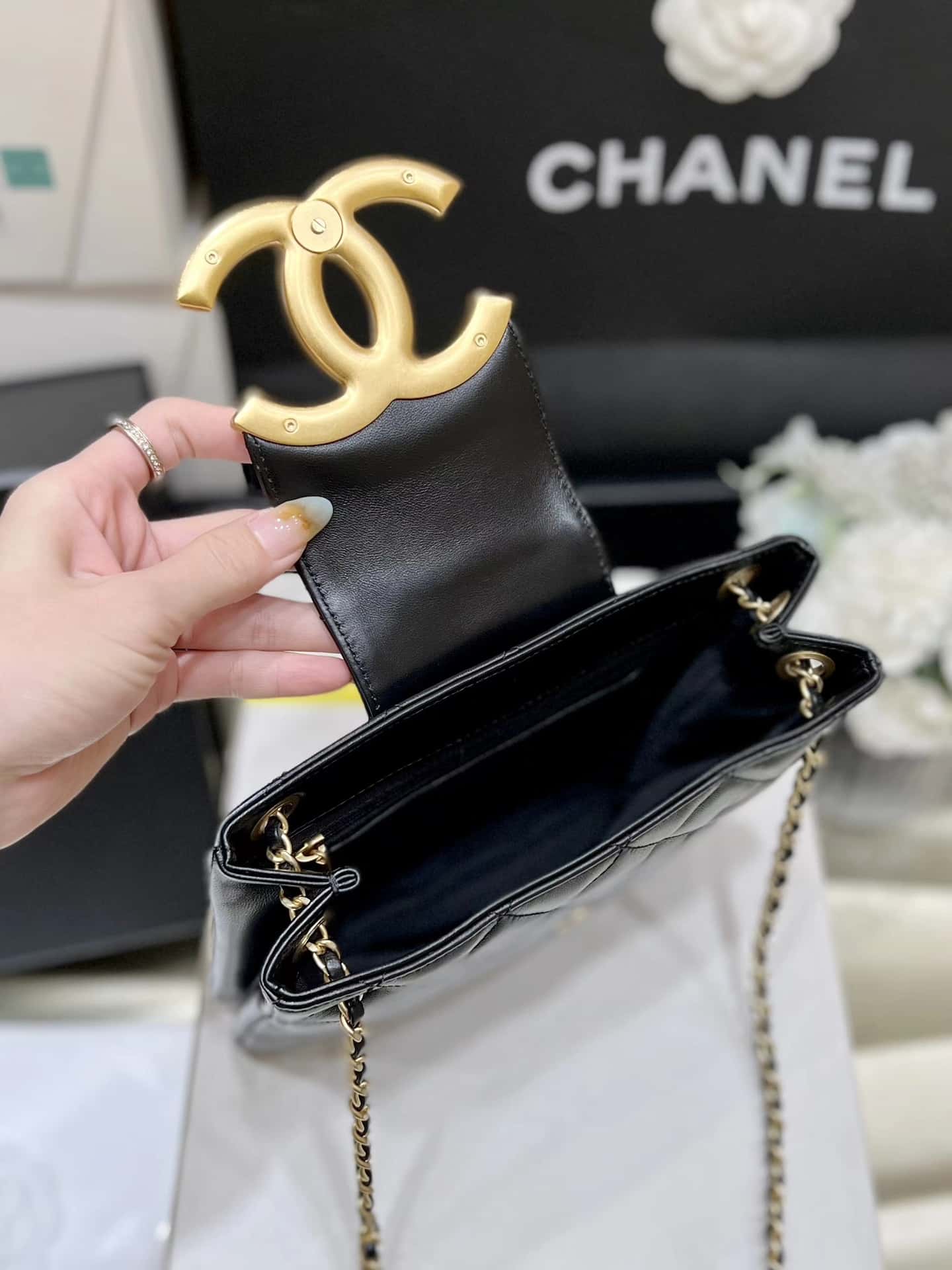 CHANEL