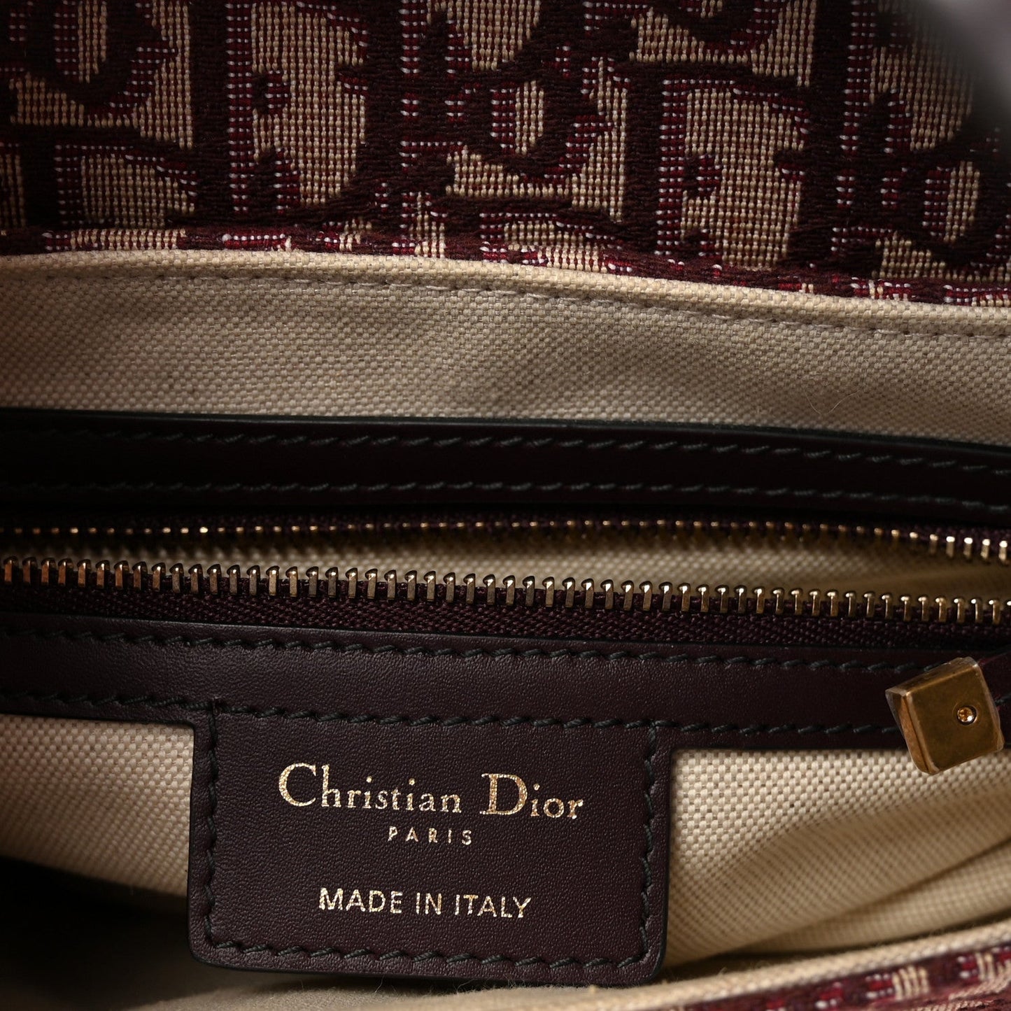 DIOR
