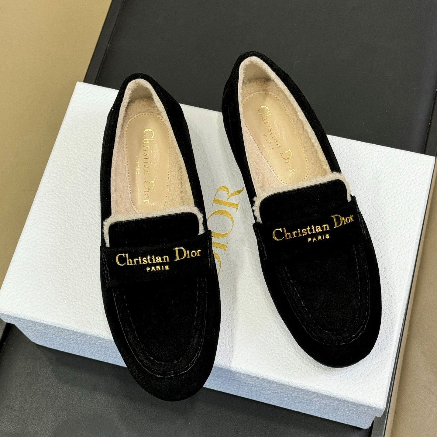 DIOR