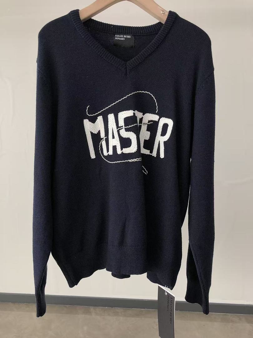 E.R.D SWEATER