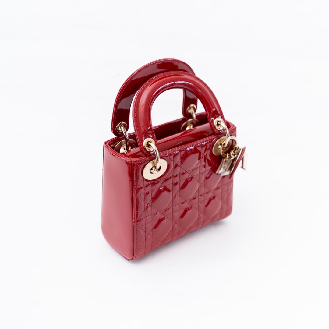 DIOR