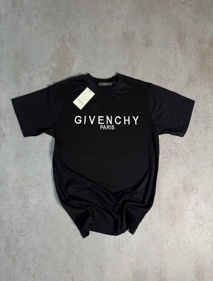 T-SHIRT GlVENCHY