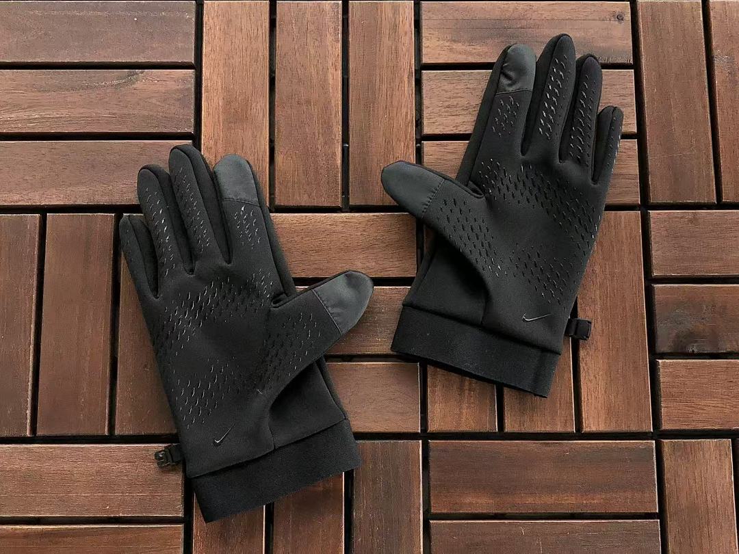 N🔥K🔥GLOVE